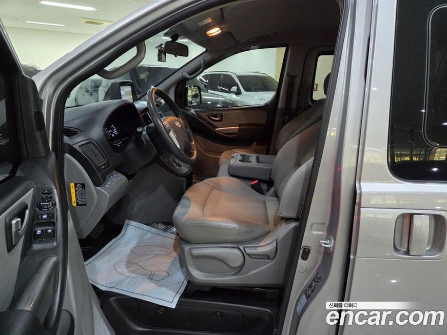 Hyundai Starex 2016
