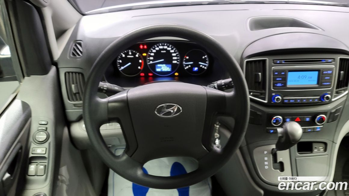 Hyundai Starex 2019