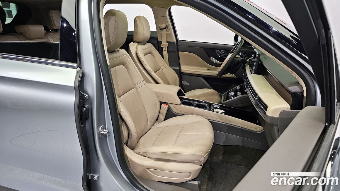 Lincoln Corsair 2021