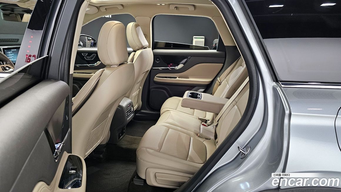 Lincoln Corsair 2021