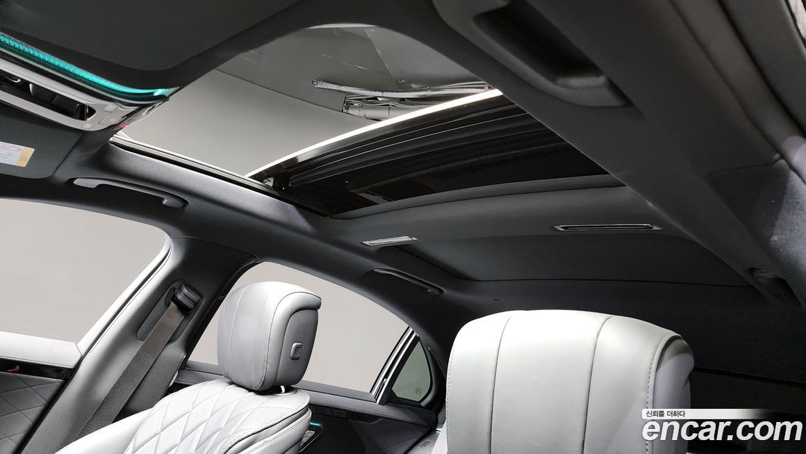 Mercedes-Benz S-Class 2023