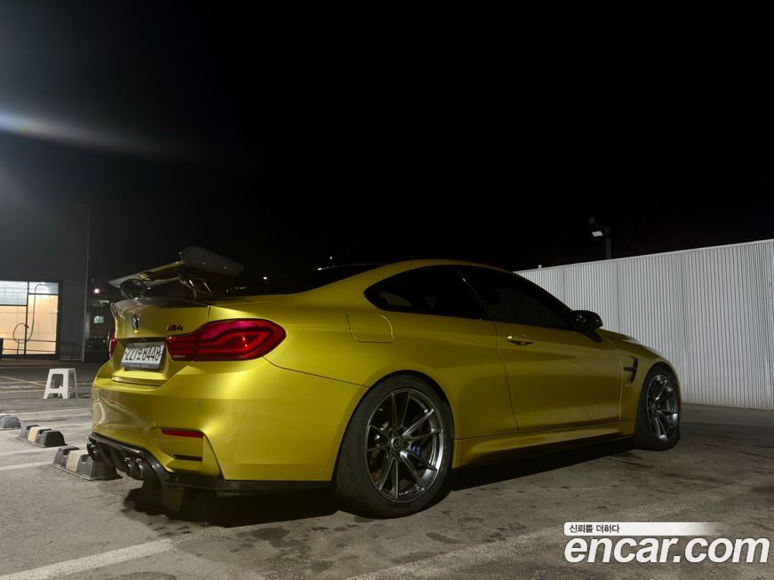 BMW M4 2015