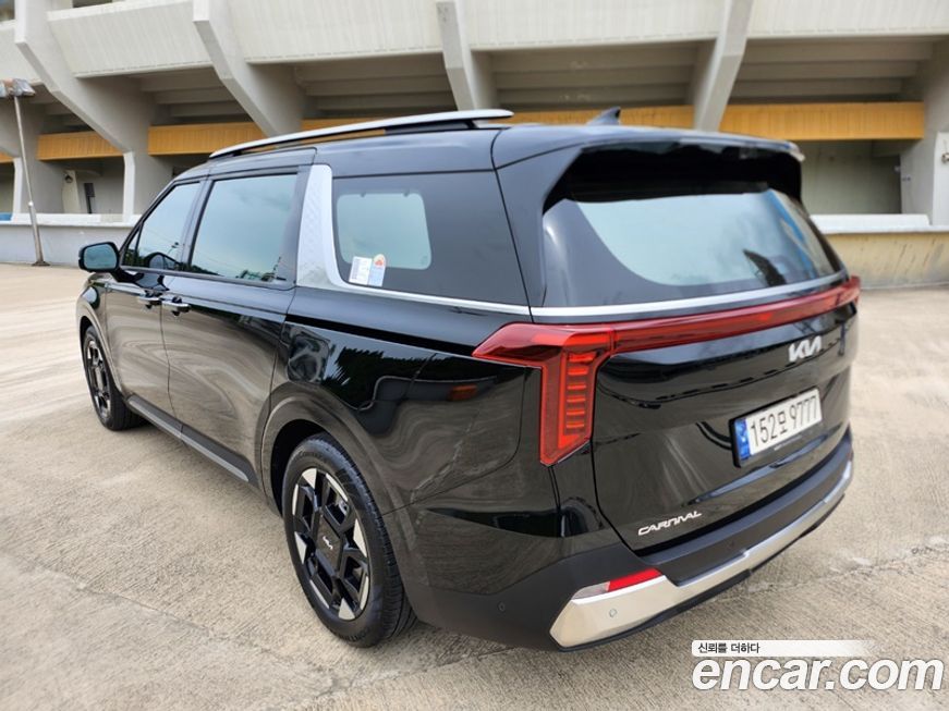 Kia Canival 2024