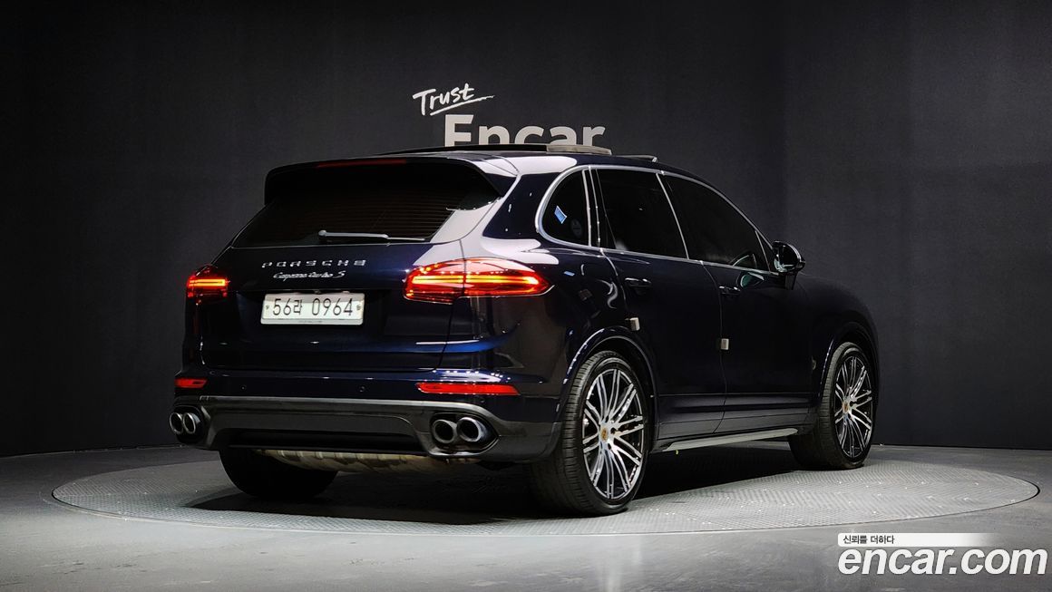Porsche Cayenne 2016