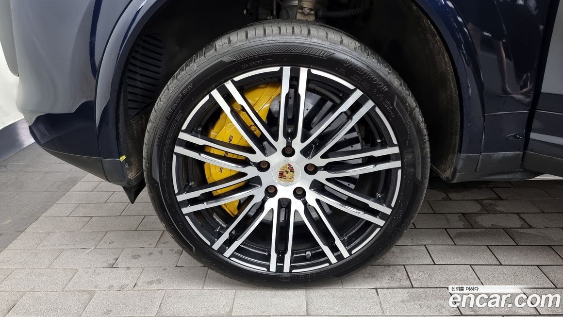 Porsche Cayenne 2016