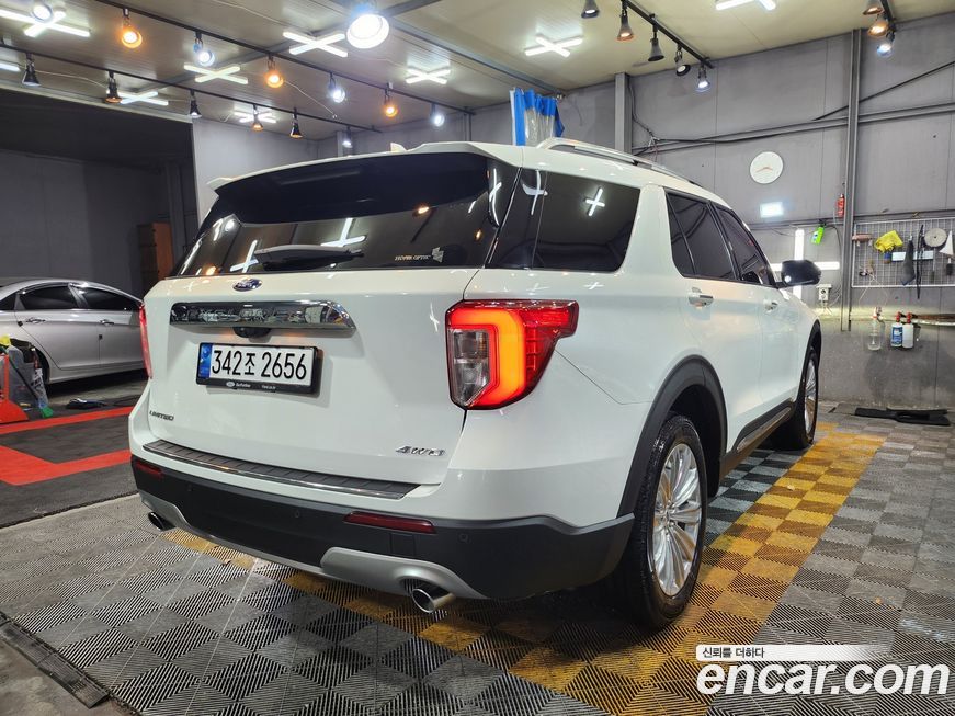 Ford Explorer 2024