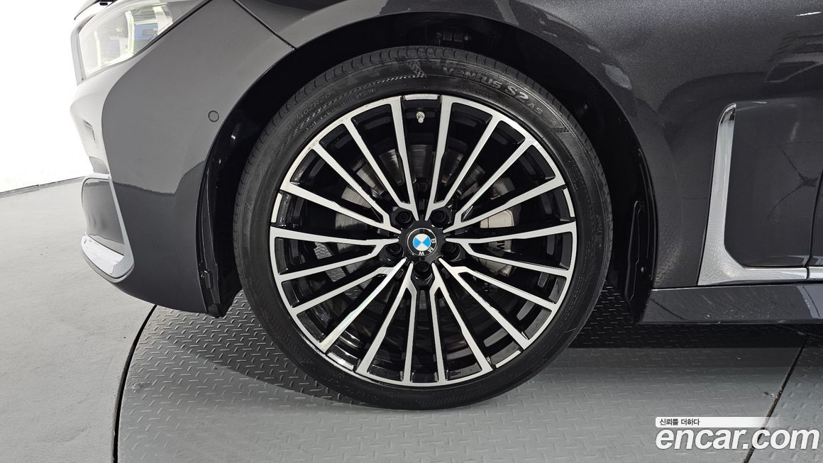 BMW 7-Series 2020
