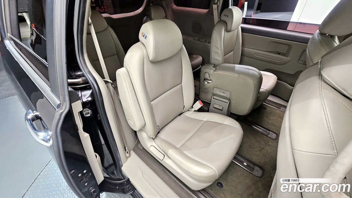 Kia Canival 2016