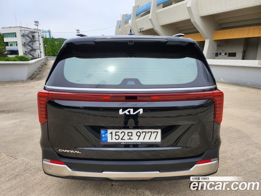 Kia Canival 2024