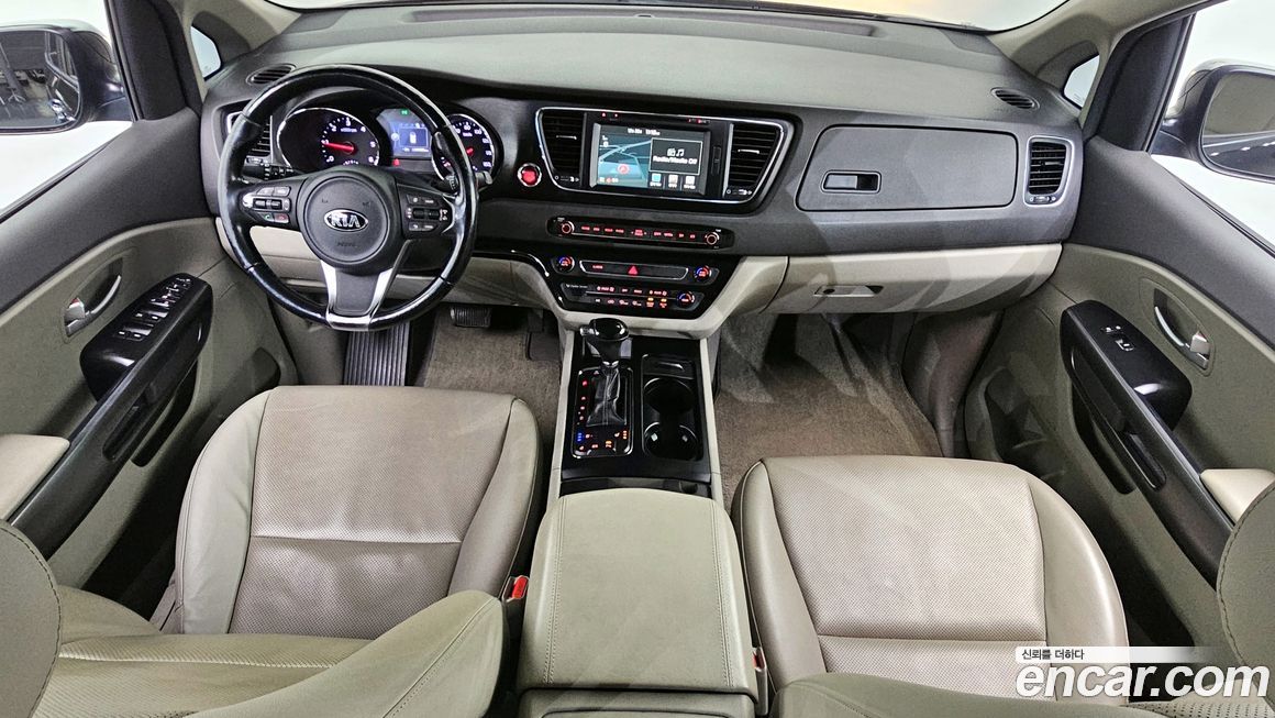 Kia Canival 2016