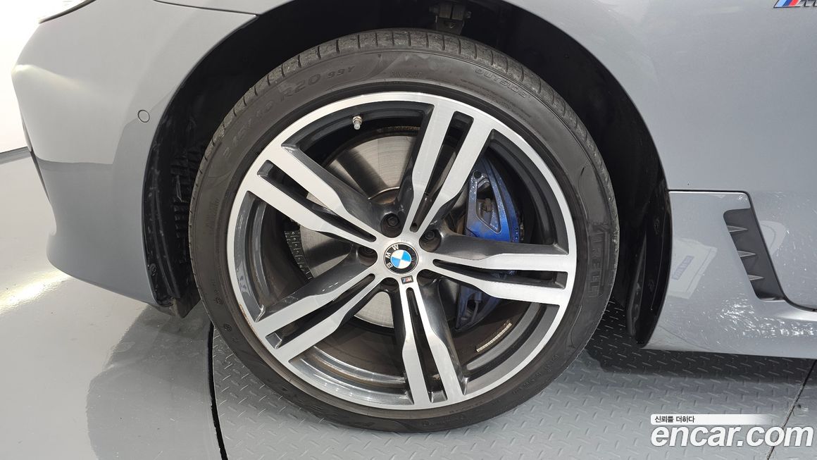 BMW Gran Turismo 2023