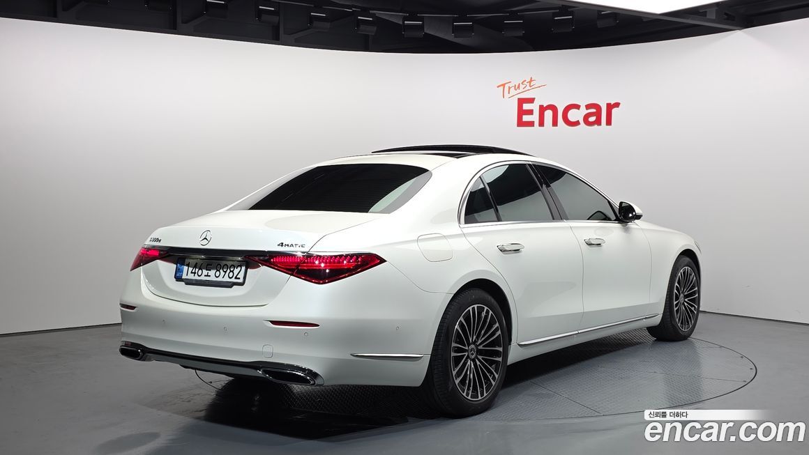 Mercedes-Benz S-Class 2022