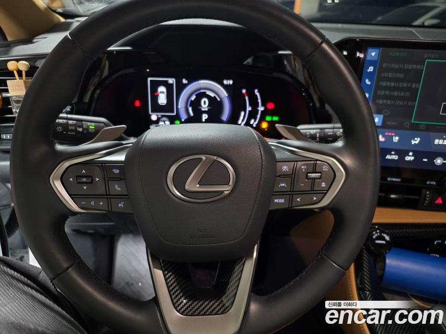 Lexus NX 2025