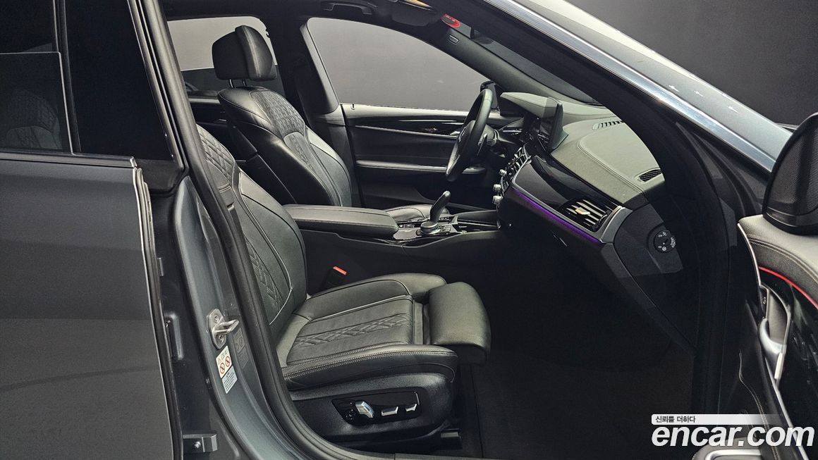 BMW Gran Turismo 2024