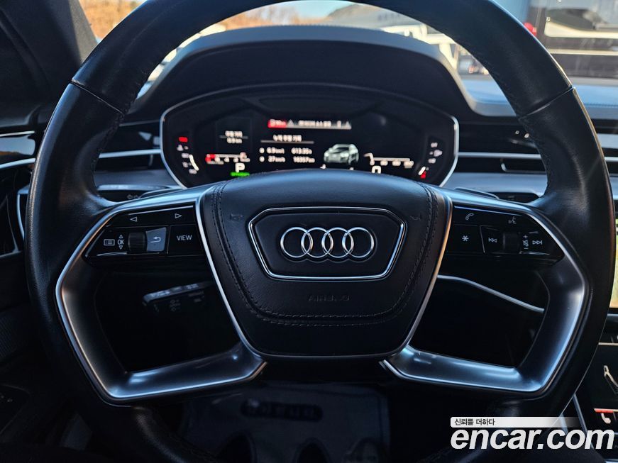Audi A8 2021