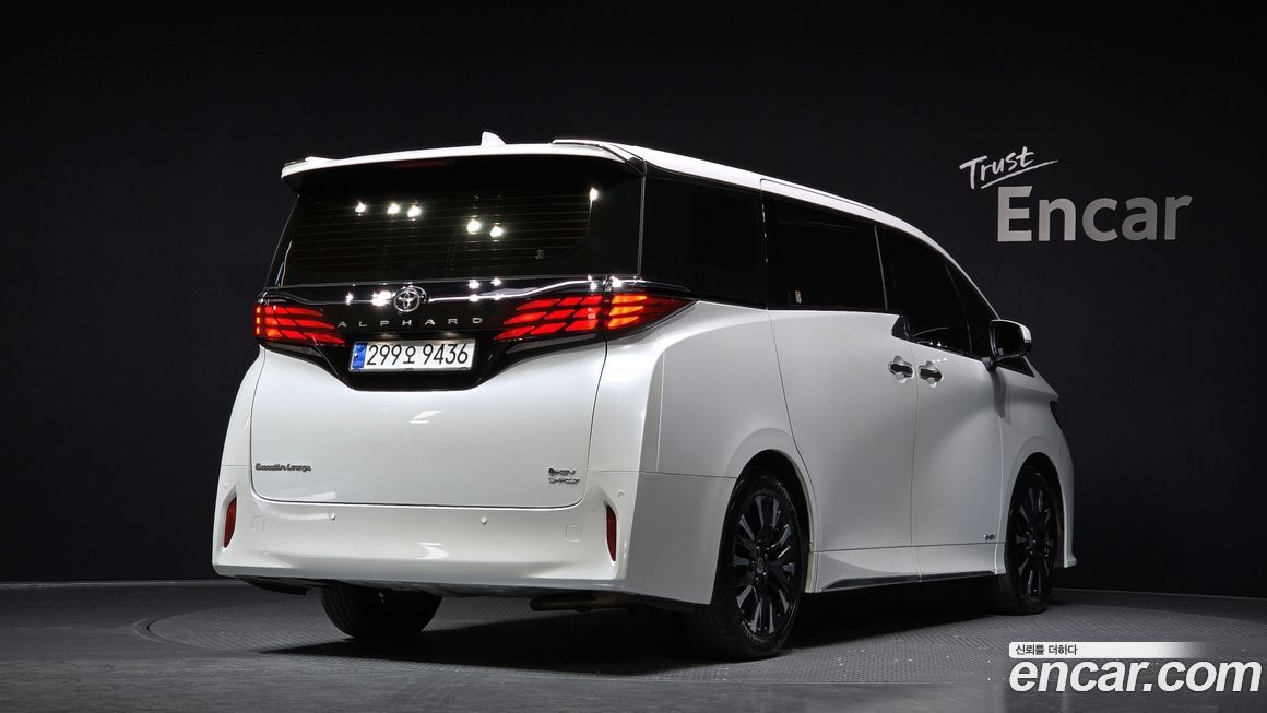 Toyota Alphard 2024