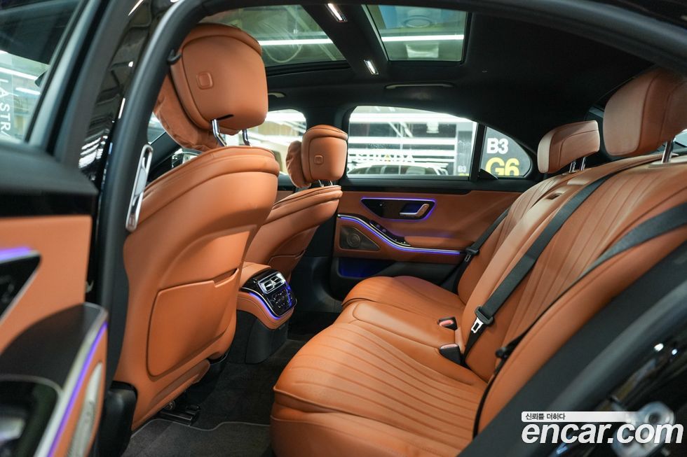 Mercedes-Benz S-Class 2025