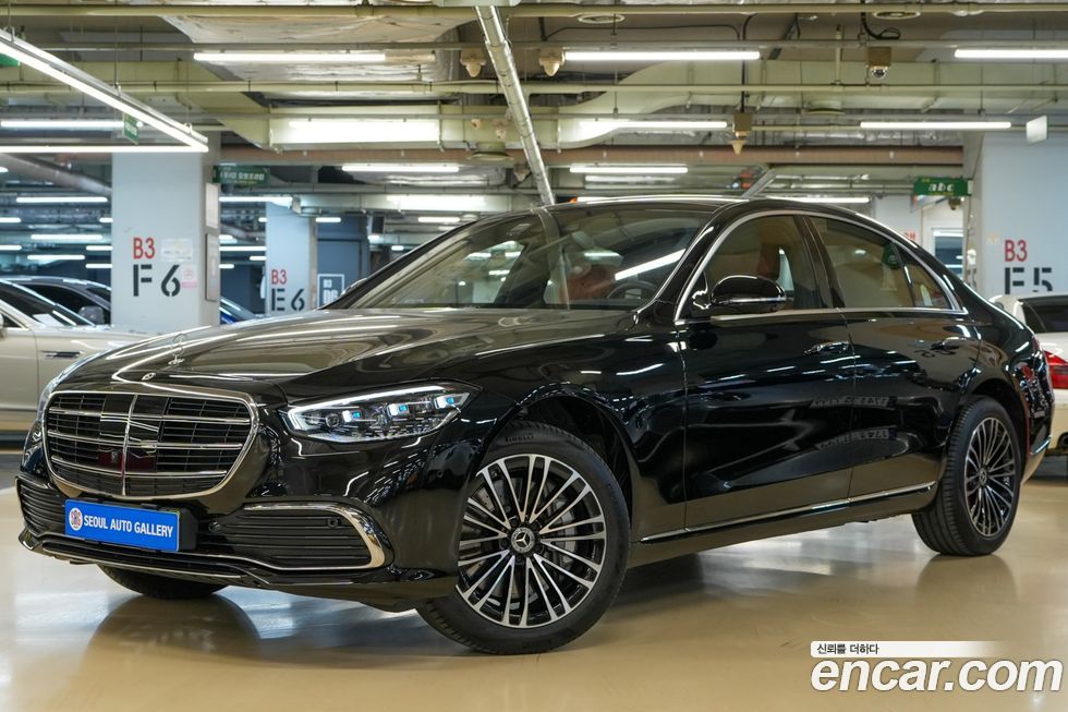 Mercedes-Benz S-Class 2025