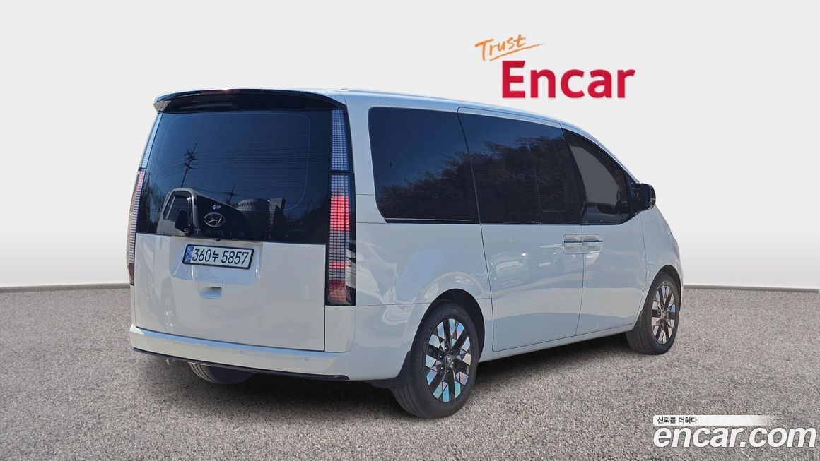 Hyundai Staria 2022