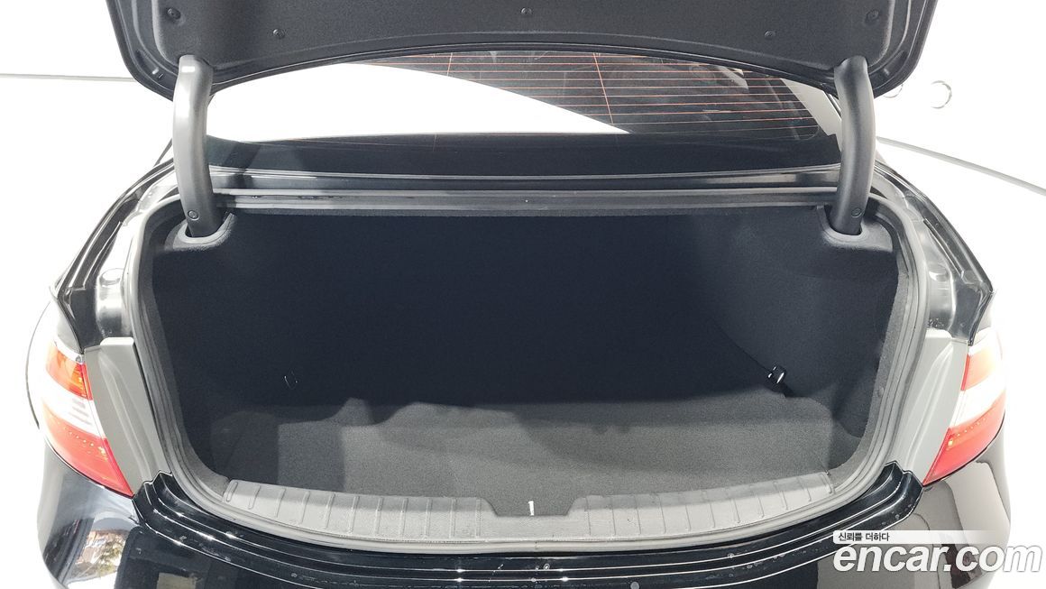 Hyundai Grandeur 2015