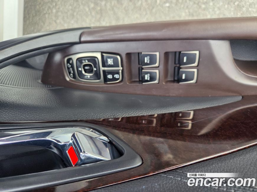 Hyundai Grandeur 2014