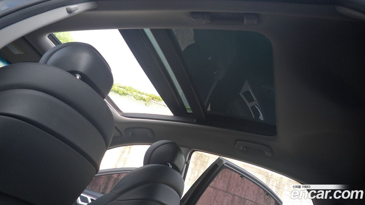 Hyundai Genesis 2015