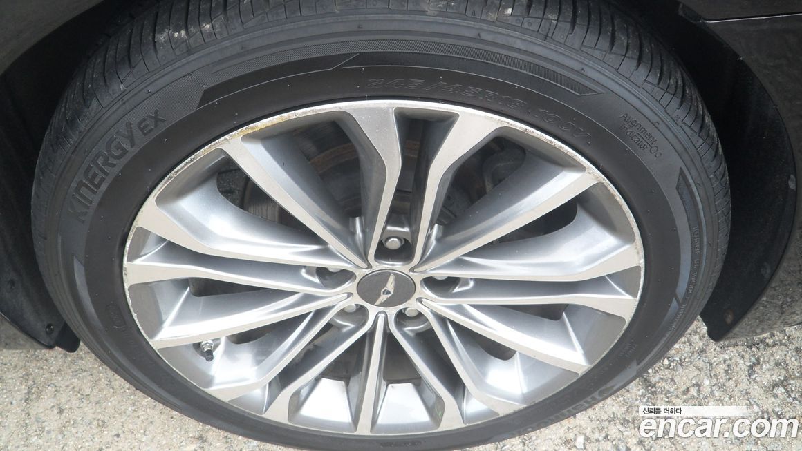 Hyundai Genesis 2015