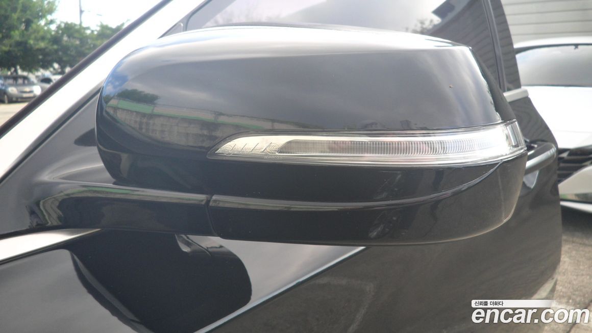 Hyundai Genesis 2015