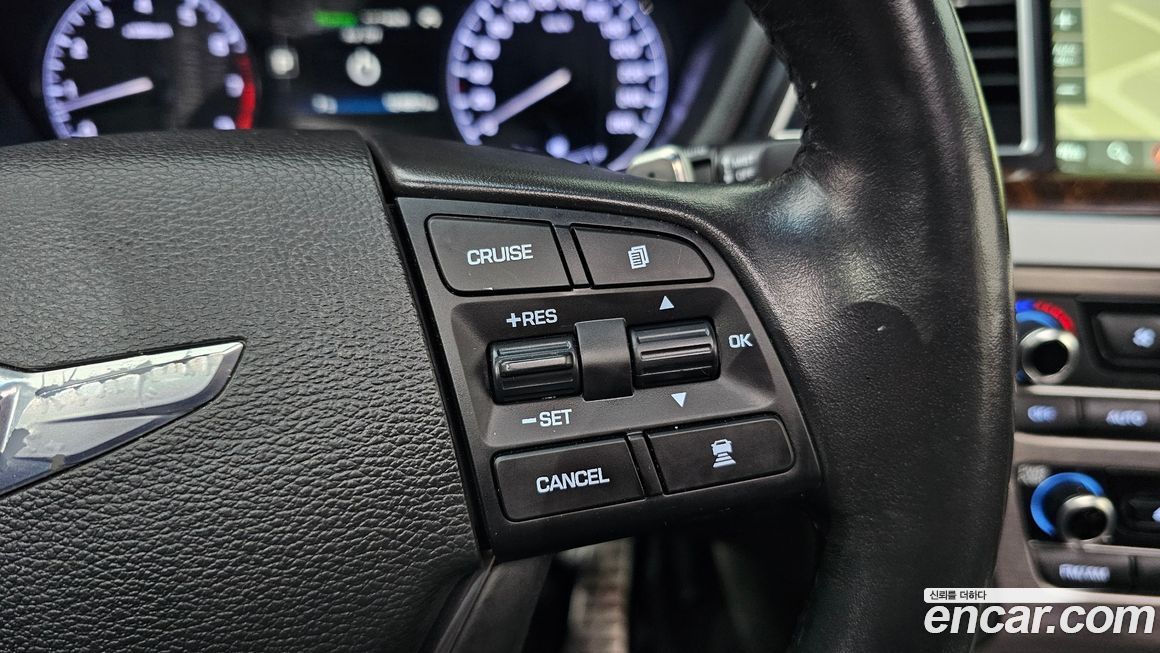 Hyundai Genesis 2016