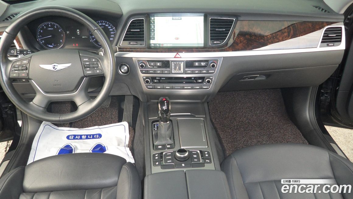 Hyundai Genesis 2015