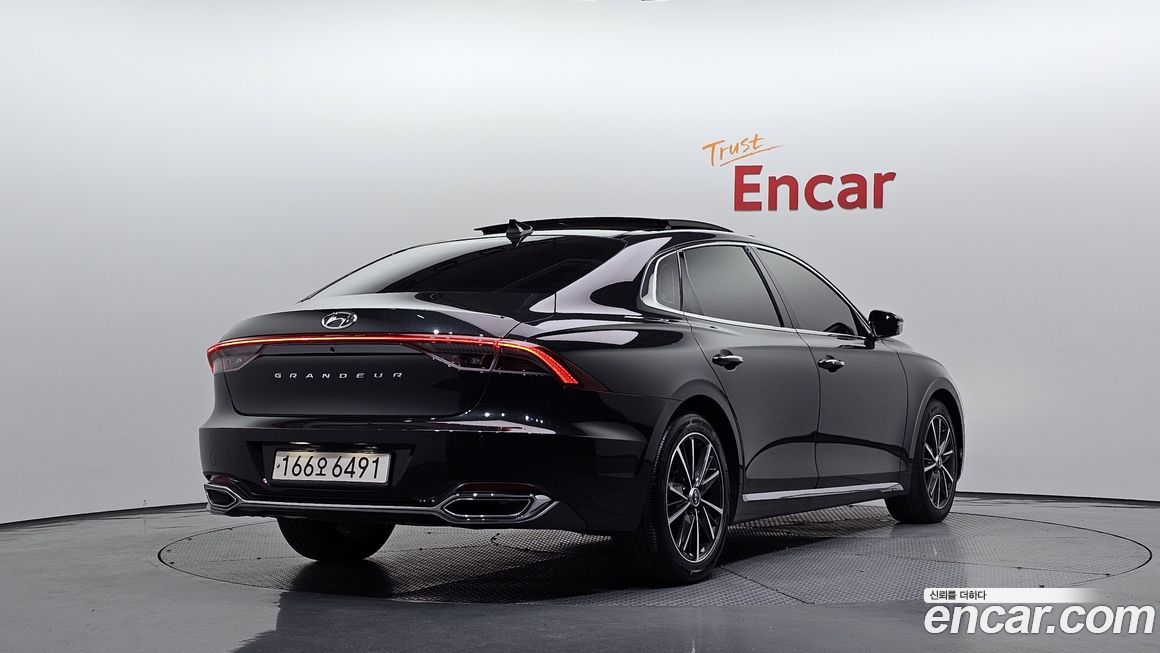 Hyundai Grandeur 2021