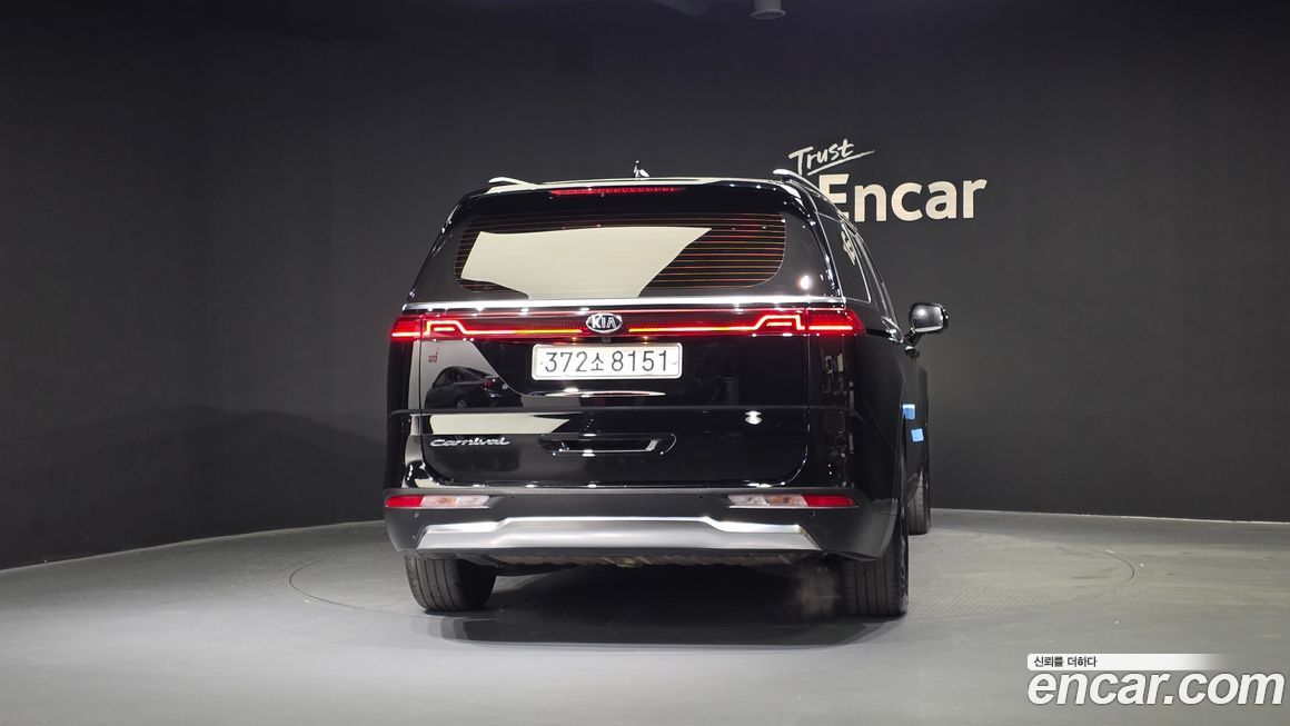 Kia Canival 2021