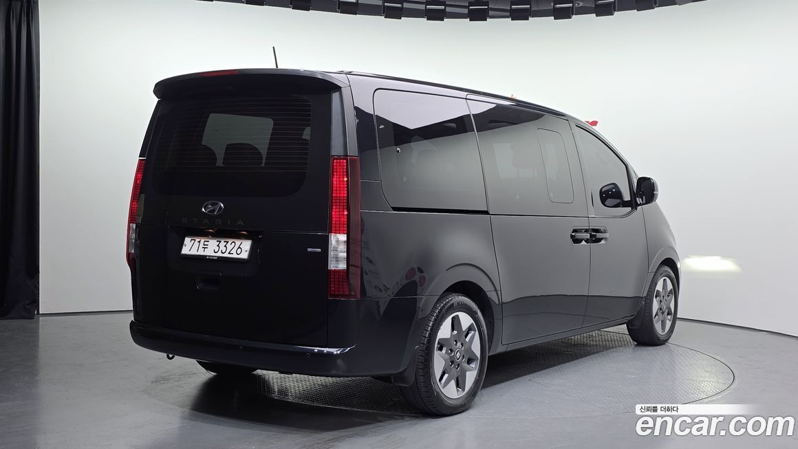 Hyundai Staria 2022