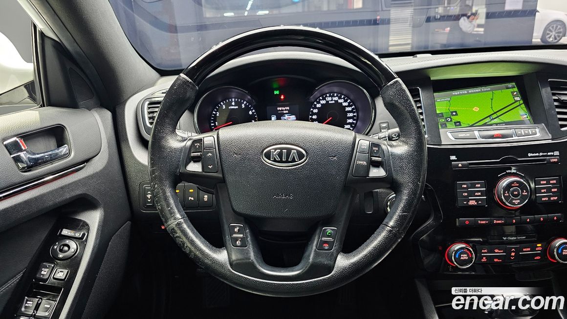 Kia K7 2011