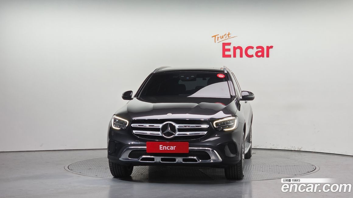 Mercedes-Benz GLC-Class 2021