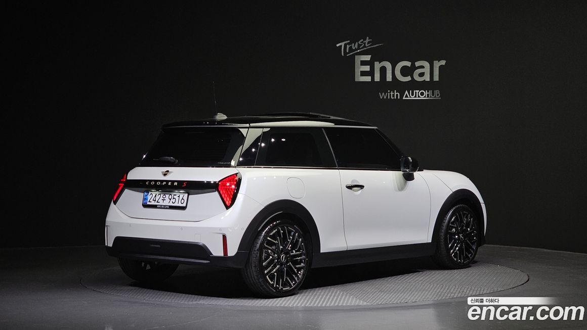 Mini Cooper 2025
