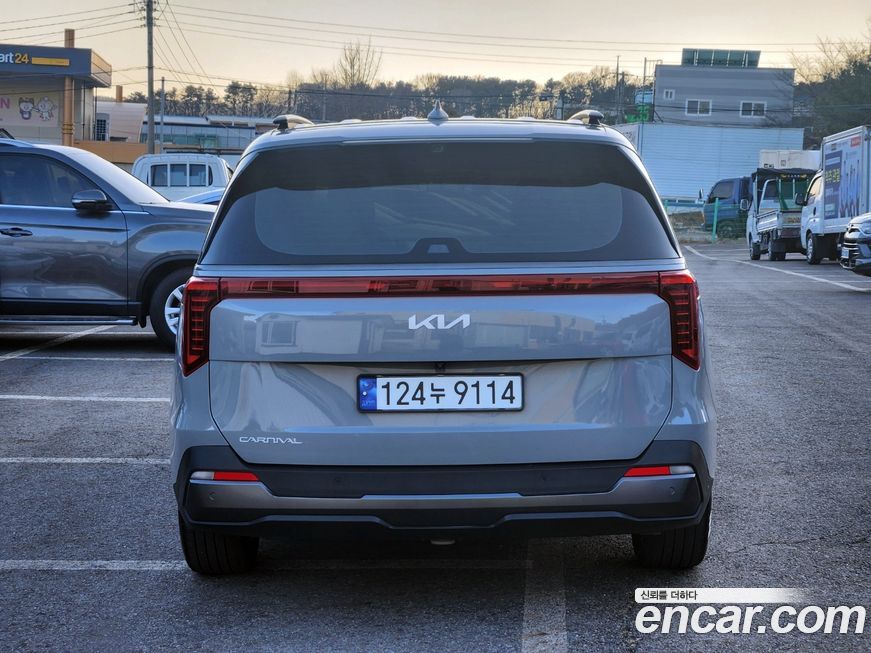 Kia Canival 2024
