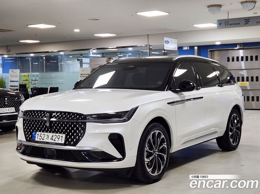 Lincoln Nautilus 2024