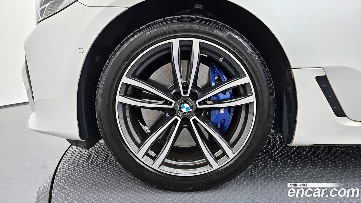 BMW Gran Turismo 2024