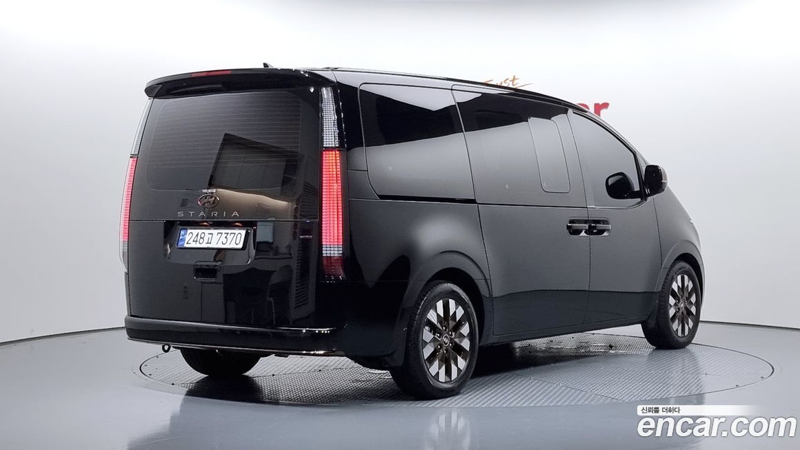 Hyundai Staria 2024