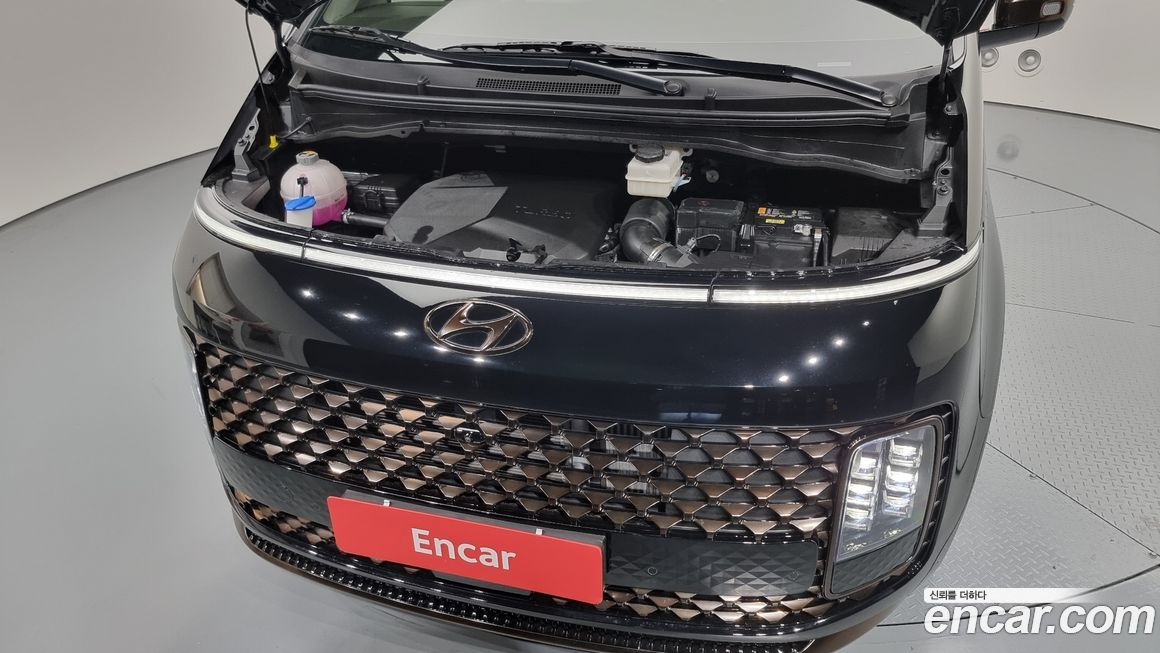 Hyundai Staria 2024