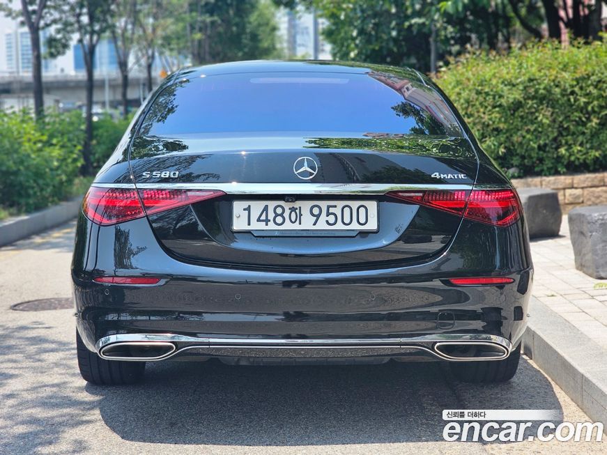 Mercedes-Benz S-Class 2021