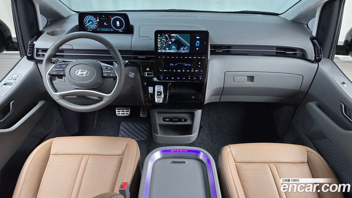Hyundai Staria 2025