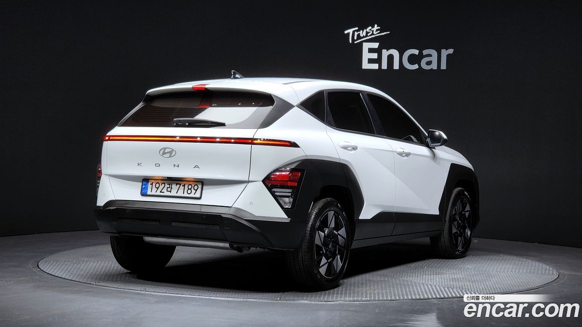 Hyundai Kona 2025