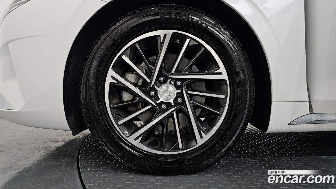 Hyundai Grandeur 2020