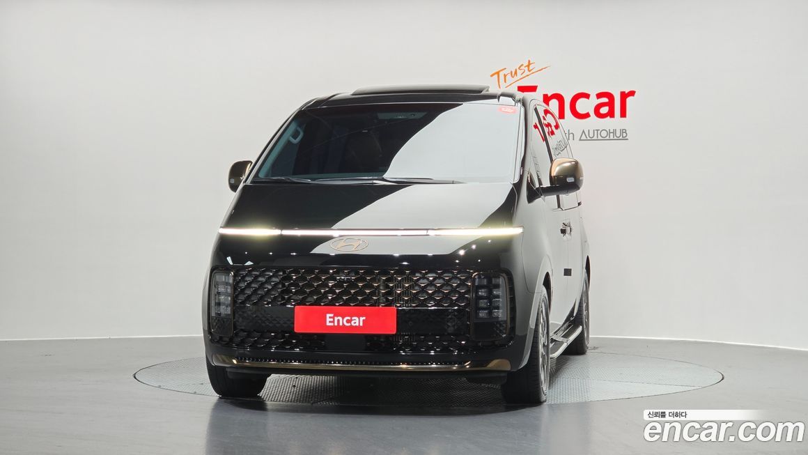 Hyundai Staria 2025
