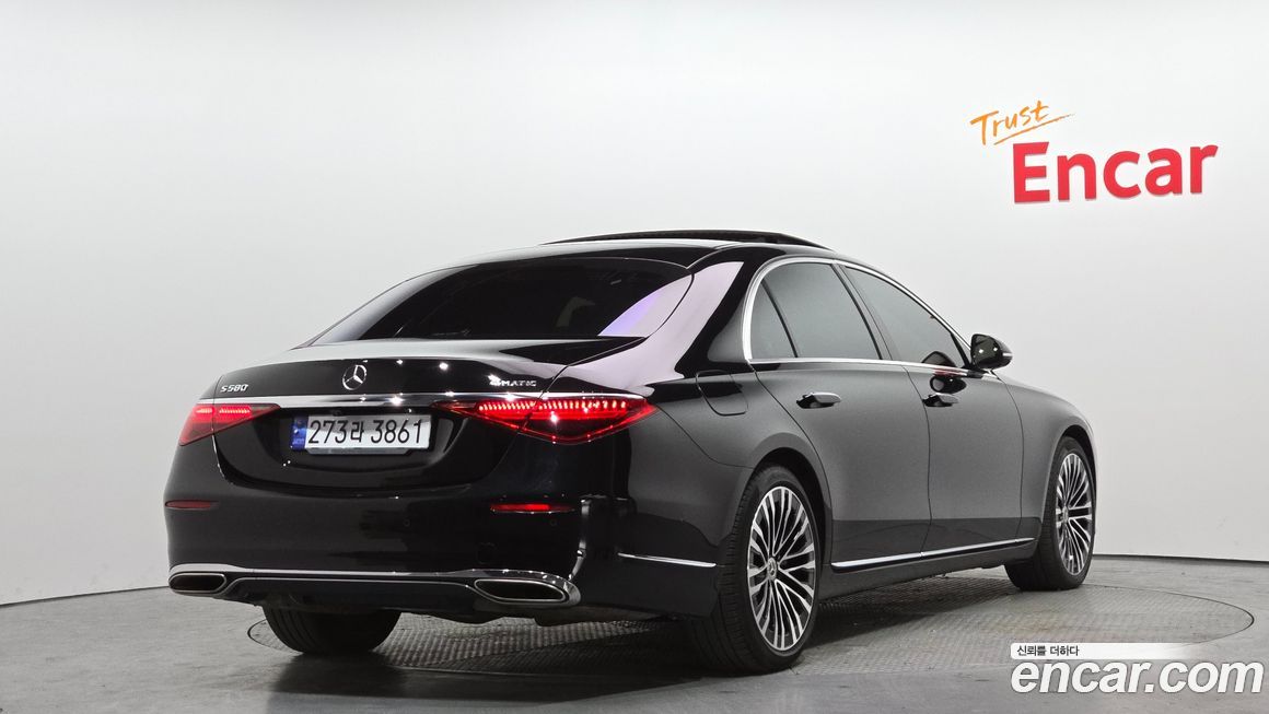 Mercedes-Benz S-Class 2021