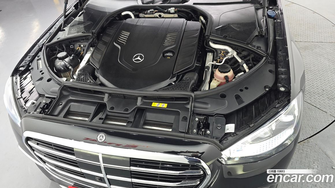 Mercedes-Benz S-Class 2021