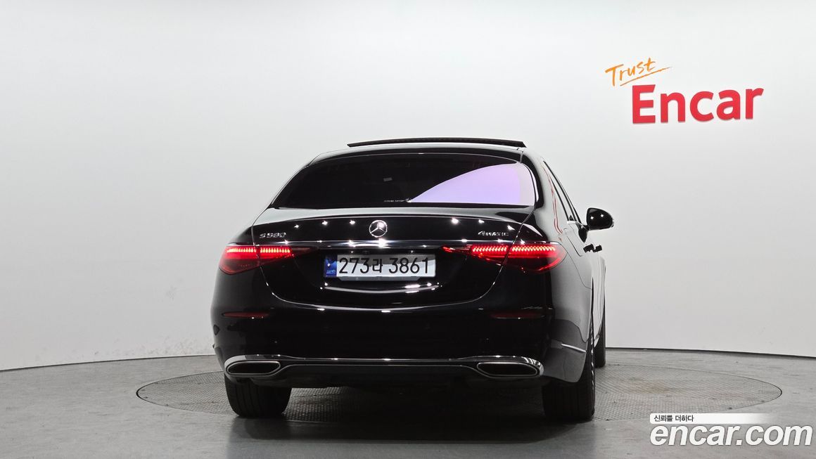 Mercedes-Benz S-Class 2021