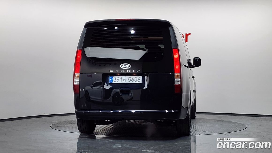 Hyundai Staria 2025